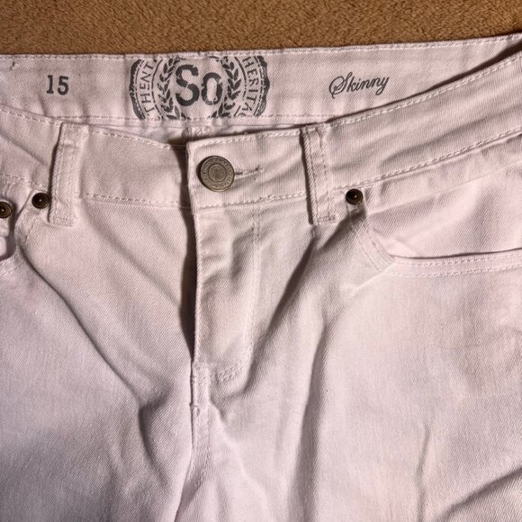 SO Junior Sz 15 White Skinny Pants Button Zip Pockets Cotton Blend Pants (L) - Picture 3 of 6